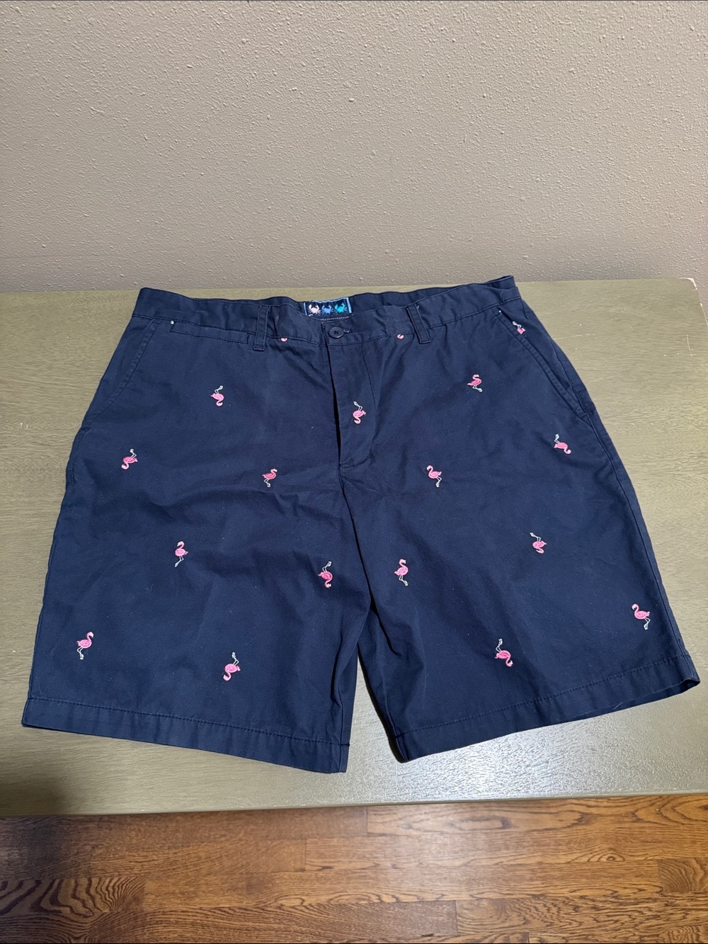 Charleston Threads Men's Navy Flat Front Shorts Pink Flamingo Embroidery size 36